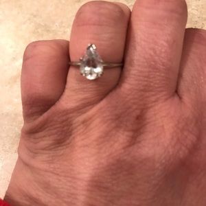 14kt White gold ring w/ white sapphire stone